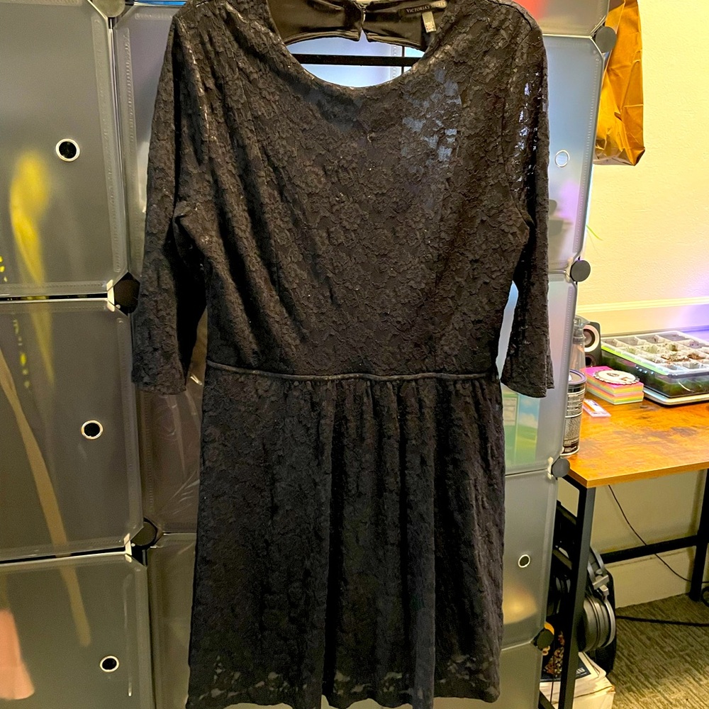 ⭐️ 2 for $25 Deal ⭐️ Lace Black Dress with Open Back